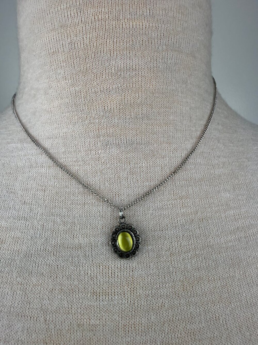 Yellow Cat Eye Glass Cab Silver Tone Chain Necklace 17-19.5"